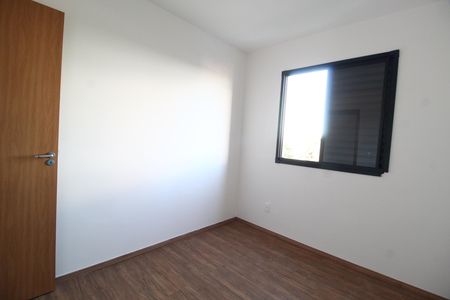 Quarto 1 de apartamento para alugar com 2 quartos, 62m² em Grand Ville, Uberlândia