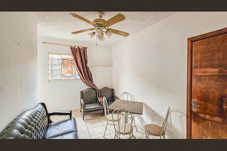 Sala de casa à venda com 2 quartos, 50m² em São Pedro, Osasco