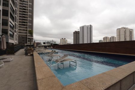 Apartamento à venda com 121m², 3 quartos e 2 vagasÁrea comum - Piscina