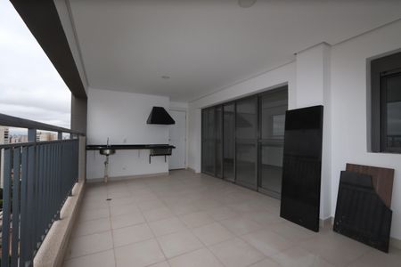 Apartamento à venda com 121m², 3 quartos e 2 vagasVaranda