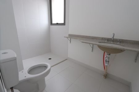 Apartamento à venda com 121m², 3 quartos e 2 vagasBanheiro da Suíte 1