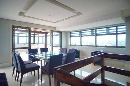 Apartamento para alugar com 245m², 3 quartos e 3 vagasCobertura - Sala