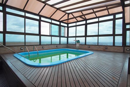 Apartamento para alugar com 245m², 3 quartos e 3 vagasCobertura - Piscina