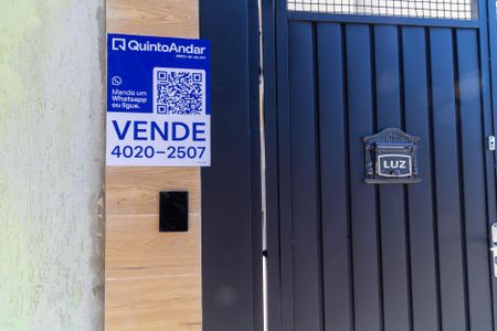Casa à venda com 104m², 3 quartos e 2 vagas Casa à venda com 104m², 3 quartos e 2 vagasPlaca
