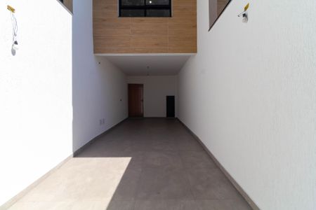 Casa à venda com 104m², 3 quartos e 2 vagas Casa à venda com 104m², 3 quartos e 2 vagasGaragem