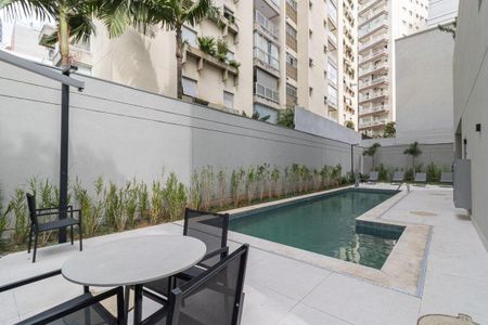 Studio à venda com 24m², 1 quarto e sem vagaÁrea comum - Piscina