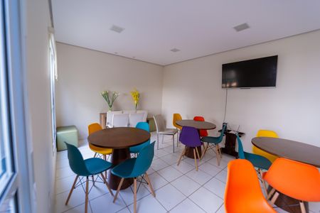 Apartamento para alugar com 46m², 2 quartos e 1 vagaÁrea comum - Salão de festas