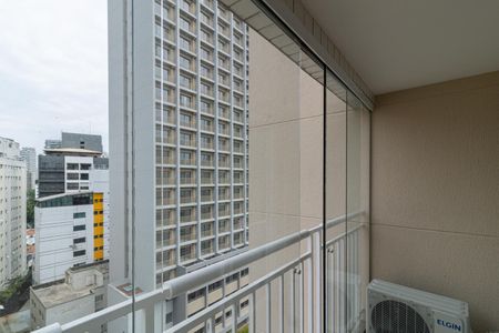 Apartamento para alugar com 61m², 1 quarto e 1 vaga Apartamento para alugar com 61m², 1 quarto e 1 vagaVaranda