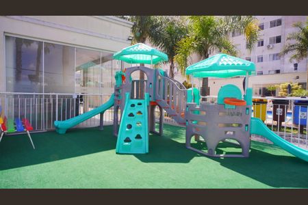 Apartamento para alugar com 48m², 2 quartos e 1 vaga Apartamento para alugar com 48m², 2 quartos e 1 vagaÁrea comum - Playground