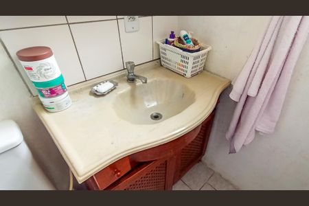 Banheiro da Suíte de apartamento à venda com 1 quarto, 43m² em Santo Antônio, Porto Alegre