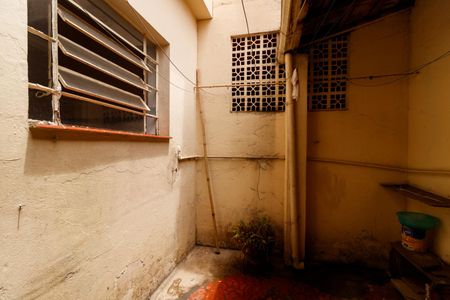 Casa à venda com 73m², 2 quartos e 1 vagaÁrea de Serviço e Quintal