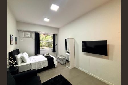 Sala/quarto de apartamento à venda com 1 quarto, 35m² em Copacabana, Rio de Janeiro