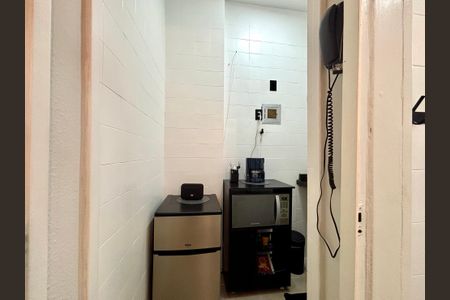 Cozinha de apartamento à venda com 1 quarto, 35m² em Copacabana, Rio de Janeiro