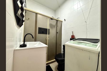 Banheiro social de apartamento à venda com 1 quarto, 35m² em Copacabana, Rio de Janeiro