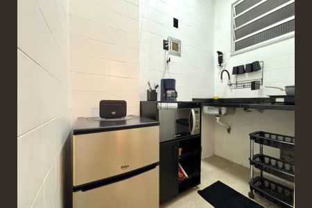 Cozinha de apartamento à venda com 1 quarto, 35m² em Copacabana, Rio de Janeiro