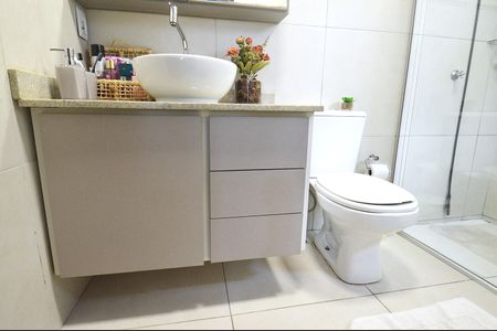 Casa para alugar com 100m², 2 quartos e 4 vagasBanheiro da Suíte - Armário