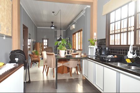 Casa para alugar com 100m², 2 quartos e 4 vagasCozinha