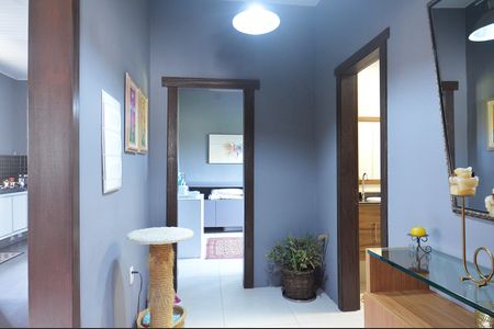 Casa para alugar com 100m², 2 quartos e 4 vagasCorredor dos Quartos