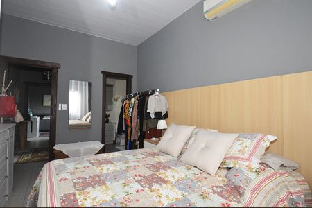 Casa para alugar com 100m², 2 quartos e 4 vagasSuíte