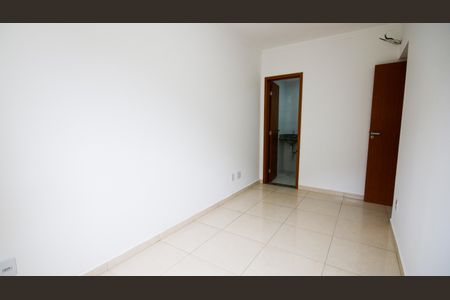 Apartamento para alugar com 68m², 2 quartos e 1 vagaSuíte 