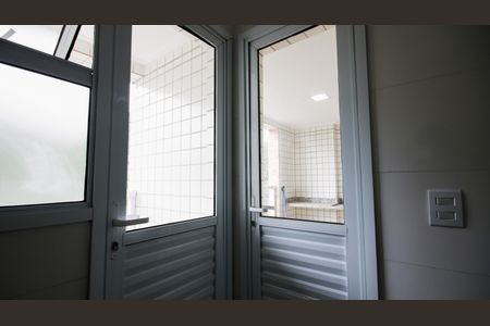 Apartamento para alugar com 68m², 2 quartos e 1 vagaÁrea de Serviço