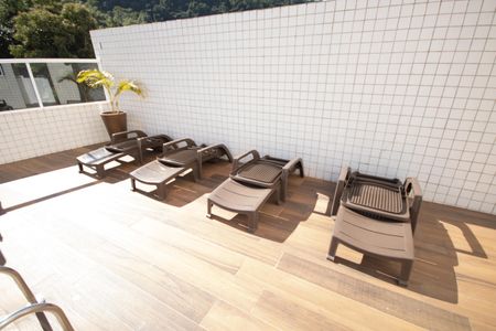 Apartamento para alugar com 68m², 2 quartos e 1 vagaÁrea comum - Piscina