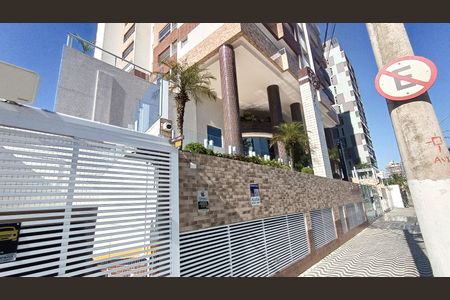 Apartamento para alugar com 68m², 2 quartos e 1 vagaFachada