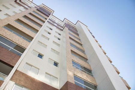 Apartamento para alugar com 68m², 2 quartos e 1 vagaFachada