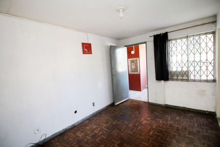 Sala de apartamento para alugar com 2 quartos, 43m² em Vigário Geral, Rio de Janeiro