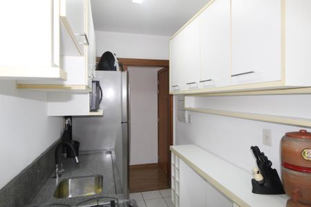 Apartamento à venda com 59m², 2 quartos e 1 vagaCozinha