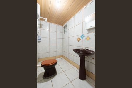 Casa de condomínio para alugar com 100m², 3 quartos e sem vagaBanheiro da Suíte