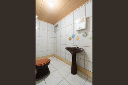 Casa de condomínio para alugar com 100m², 3 quartos e sem vagaBanheiro da Suíte