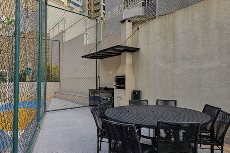 Apartamento à venda com 65m², 2 quartos e 2 vagasÁrea comum - Churrasqueira