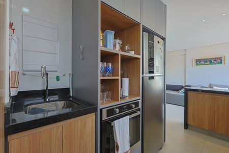 Apartamento à venda com 65m², 2 quartos e 2 vagasCozinha e Área de Serviço