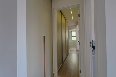 Apartamento à venda com 65m², 2 quartos e 2 vagasCorredor