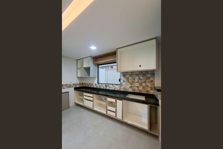 Casa de condomínio para alugar com 60m², 2 quartos e 1 vagaCozinha