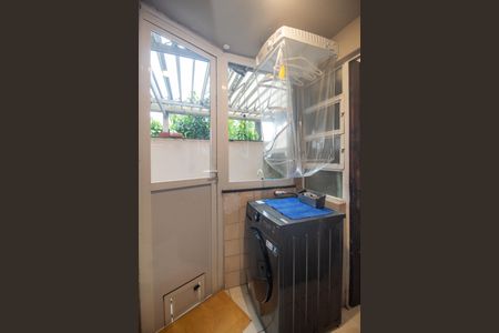 Apartamento à venda com 75m², 2 quartos e 1 vagaÁrea de Serviço