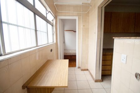 Apartamento para alugar com 90m², 3 quartos e 1 vagaÁrea de serviço