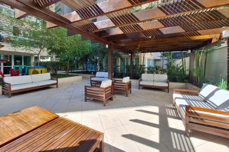 Apartamento à venda com 80m², 2 quartos e 1 vagaÁrea comum