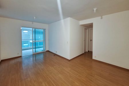 Apartamento à venda com 80m², 2 quartos e 1 vagaSala