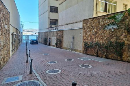 Apartamento à venda com 80m², 2 quartos e 1 vagaFachada