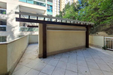 Apartamento à venda com 80m², 2 quartos e 1 vagaÁrea comum