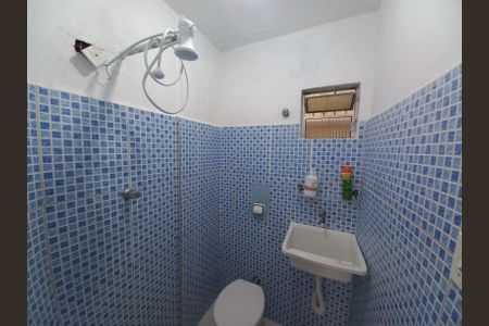 Banheiro de apartamento para alugar com 1 quarto, 22m² em Itararé, São Vicente