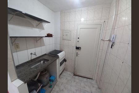 Cozinha de apartamento para alugar com 1 quarto, 22m² em Itararé, São Vicente