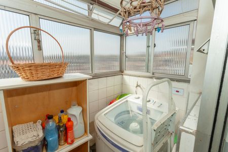 Apartamento à venda com 65m², 2 quartos e 1 vagaÁrea de Serviço