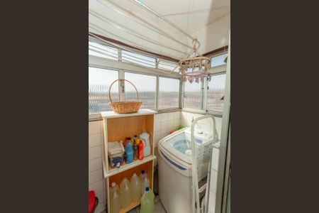 Apartamento à venda com 65m², 2 quartos e 1 vagaÁrea de Serviço