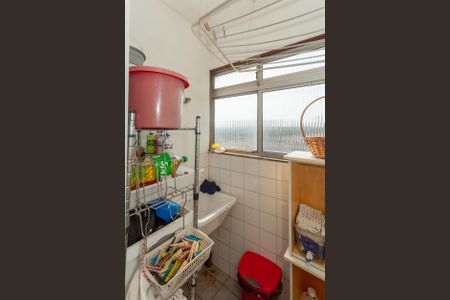 Apartamento à venda com 65m², 2 quartos e 1 vagaÁrea de Serviço