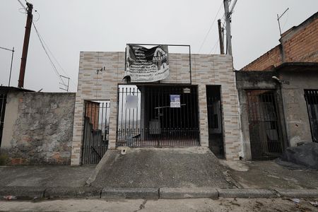 Fachada de casa para alugar com 1 quarto, 60m² em Jardim Irene, Santo André