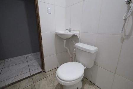 Banheiro Social de casa para alugar com 1 quarto, 60m² em Jardim Irene, Santo André