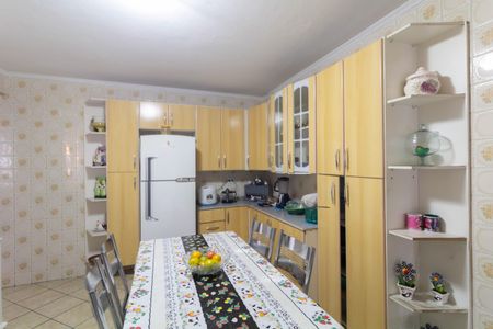 Casa à venda com 198m², 3 quartos e 4 vagas Casa à venda com 198m², 3 quartos e 4 vagasCozinha